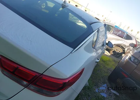 2016 Kia Optima Lx из США, поврежденный, VIN KNAGT4L3XG5093414